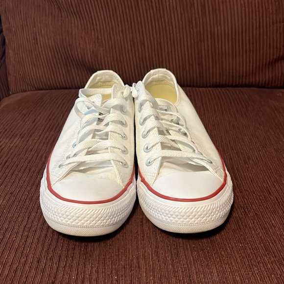 White converse low top - Picture 5 of 6